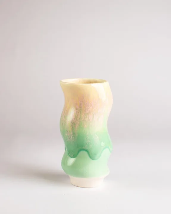 Studio Arhoj - Small Hana Vase - Wave 3 | Ceramics & Glass